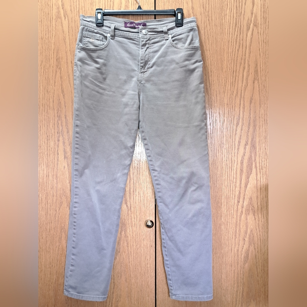 Gloria Vanderbilt Taupe Pants